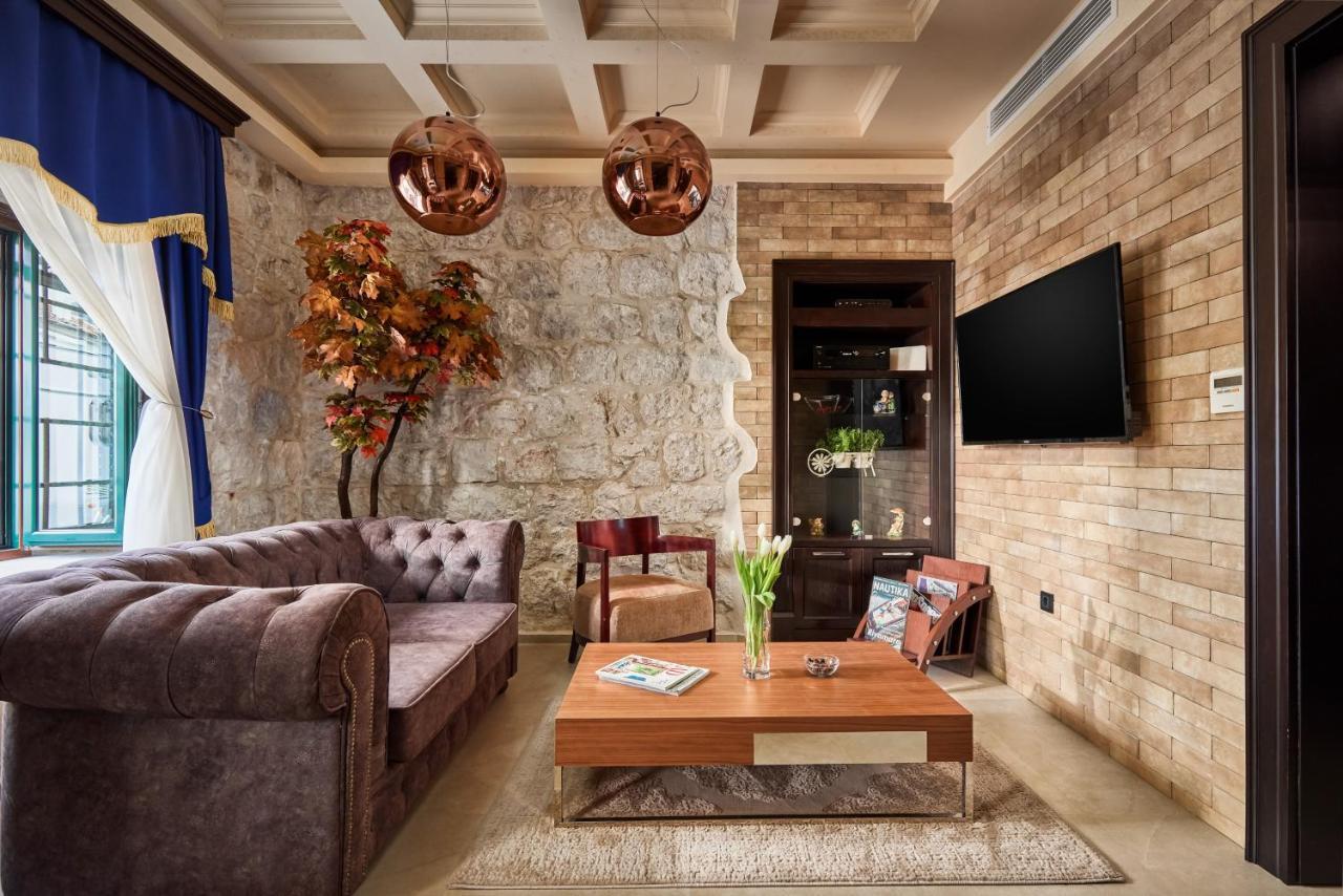 Apartment Lav In The City Centre Котор Екстериор снимка