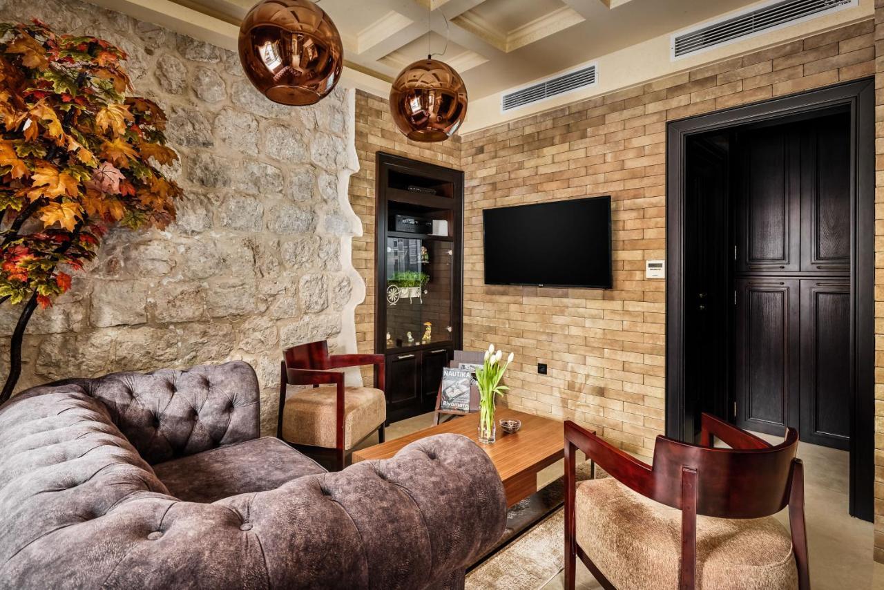 Apartment Lav In The City Centre Котор Екстериор снимка